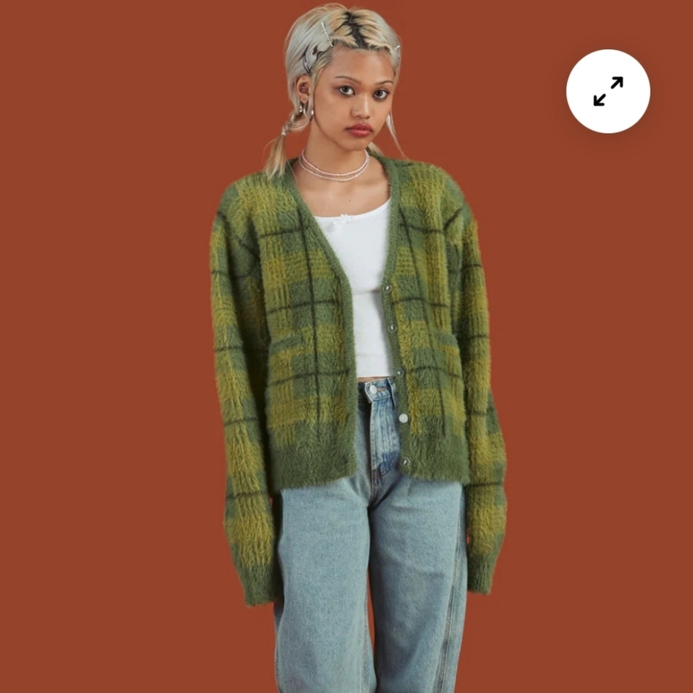 UNIF TY Green Plaid Thick Heavy Button Front Fuzzy Cardigan Sweater Top - Picture 5 of 12